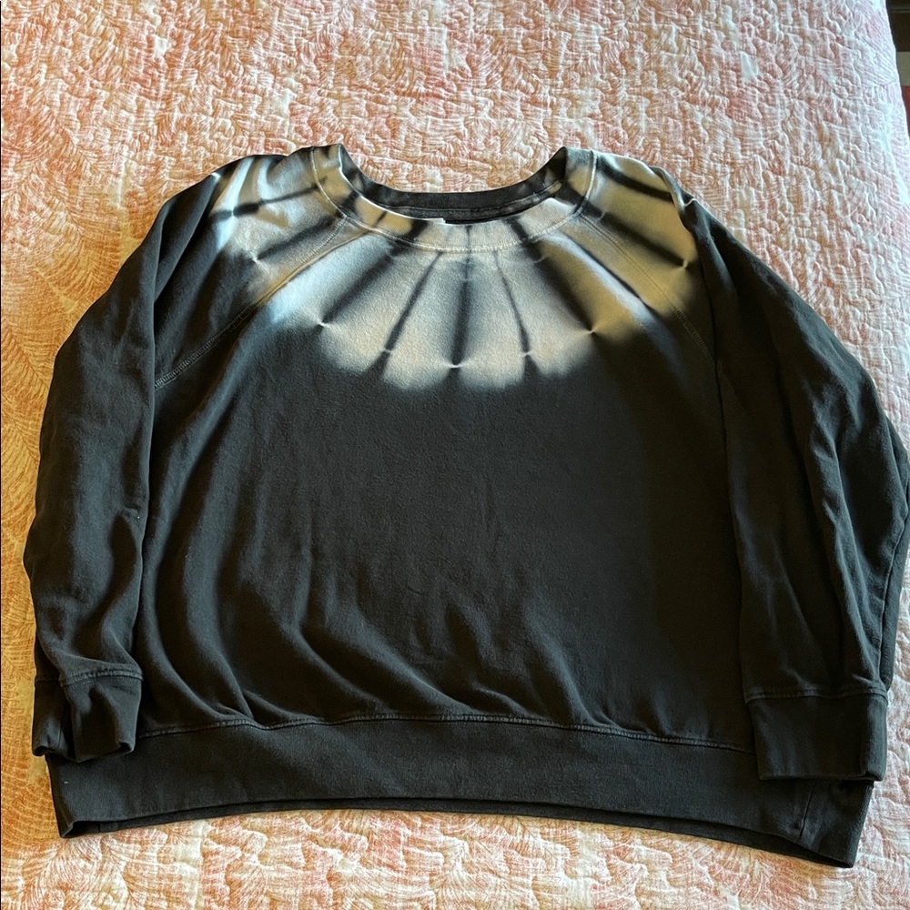 Old Navy Black Tie-Dye Sweatshirt